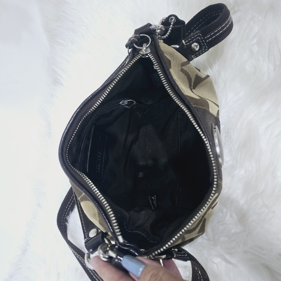 Coach signature hand or shoulder bag tan and brown - Picture 6 of 9